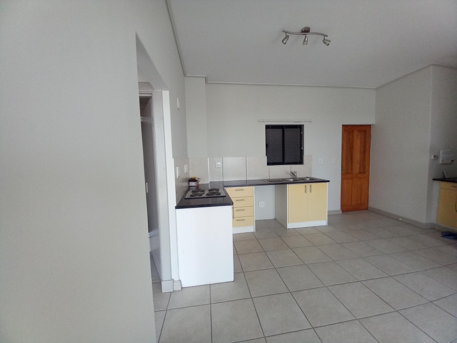 To Let 2 Bedroom Property for Rent in Royal Ascot Western Cape